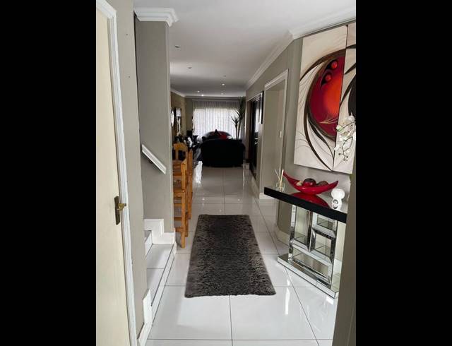 3 BEDROOM HOUSE FOR SALE IN WILLOWBROOK